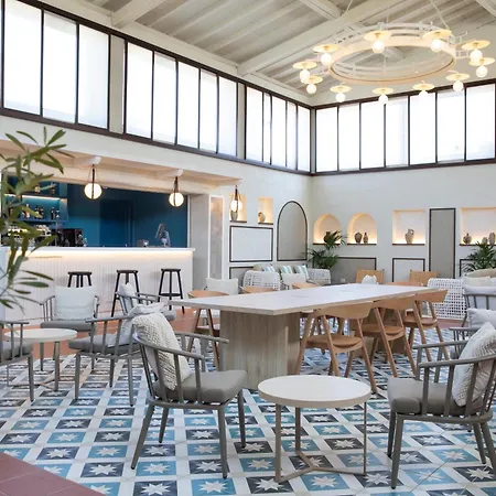 Hotel Agrustos