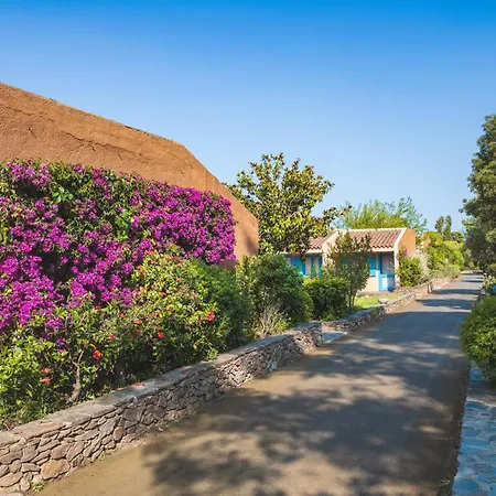 Agrustos Hotel 4*