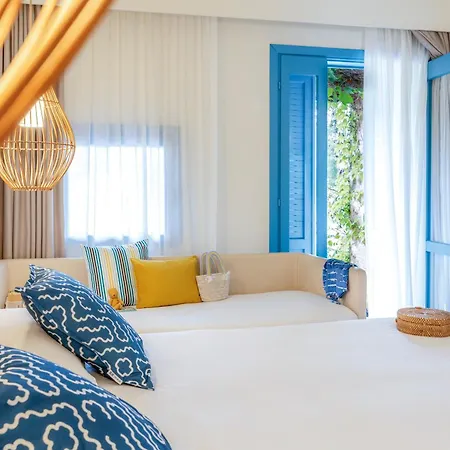 Hotel Agrustos 4*