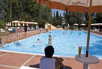 Mclub فندق بودوني