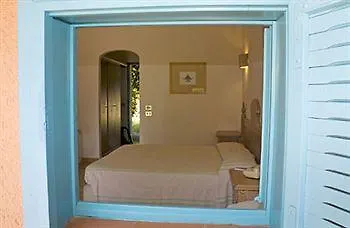 Mclub 4* بودوني