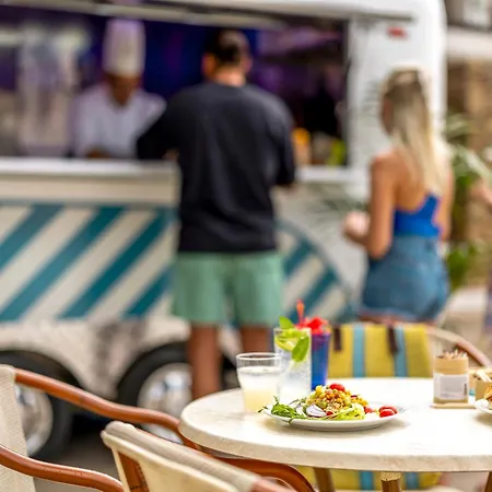 Mclub 酒店 布多尼