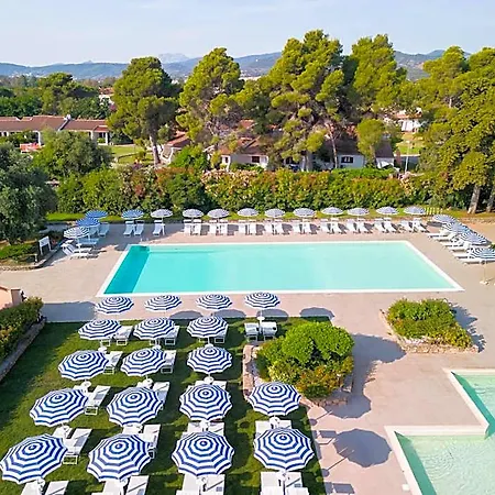 Mclub Hotel 4*